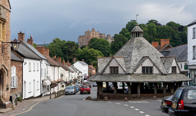 Find incredible coastal views and great places to eat on the North Devon coast